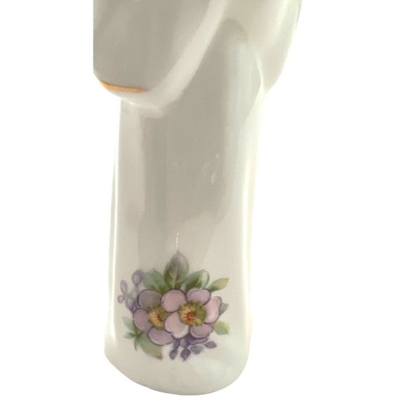 Vintage Royal Tara Figurine Praying Girl Fine Bone China Handmade Angel Nun - Picture 9 of 9